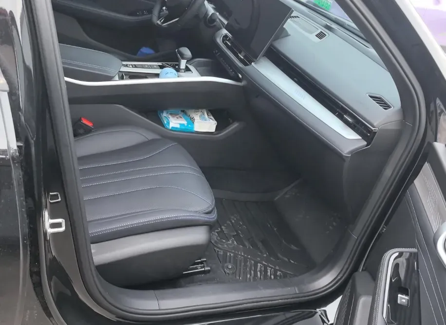 2025 Geely Preface 1.5T 181HP L4 7DCT,autocango,china used car exporter,china ev exporter,chinese used car exporter,chinese used ev exporter