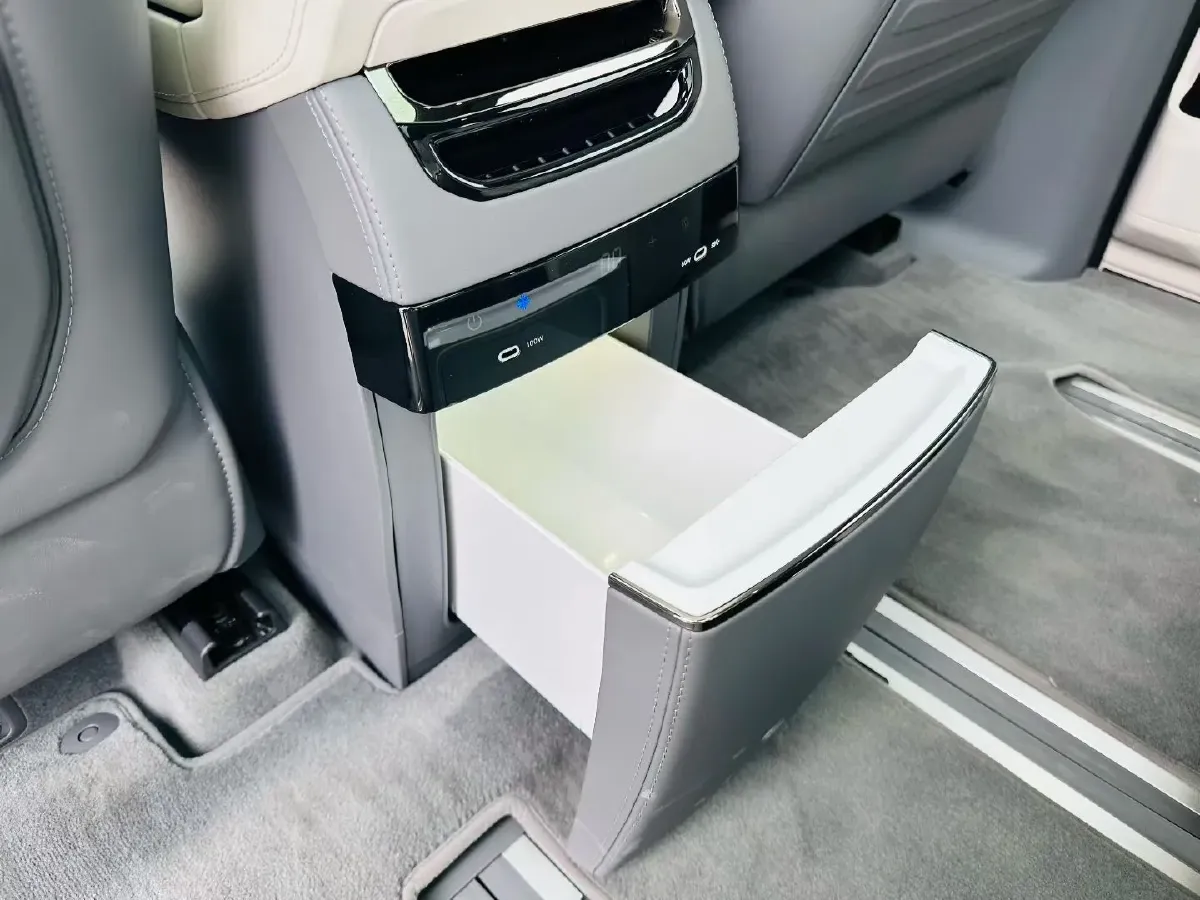 2024 NIO ET7 BEV 75KWH,autocango,china used car exporter,china ev exporter,chinese used car exporter,chinese used ev exporter