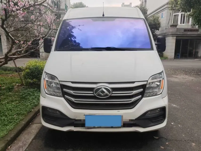 2015 MAXUS XinTu V80 2.5T 136HP L4 6MT,autocango,china used car exporter,china ev exporter,chinese used car exporter,chinese used ev exporter