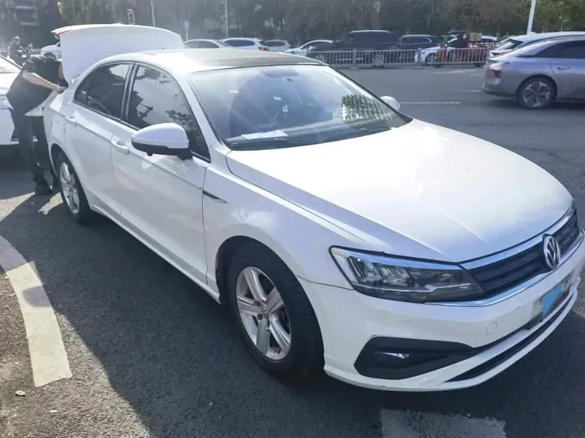 2019 Volkswagen T-Cross 1.4T 150HP L4 7DCT,autocango,china used car exporter,china ev exporter,chinese used car exporter,chinese used ev exporter