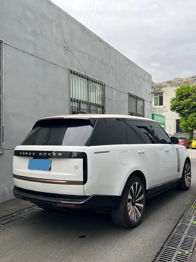 2024 Land Rover Range Rover 3.0T 400HP L6 8AT,autocango,china used car exporter,china ev exporter,chinese used car exporter,chinese used ev exporter