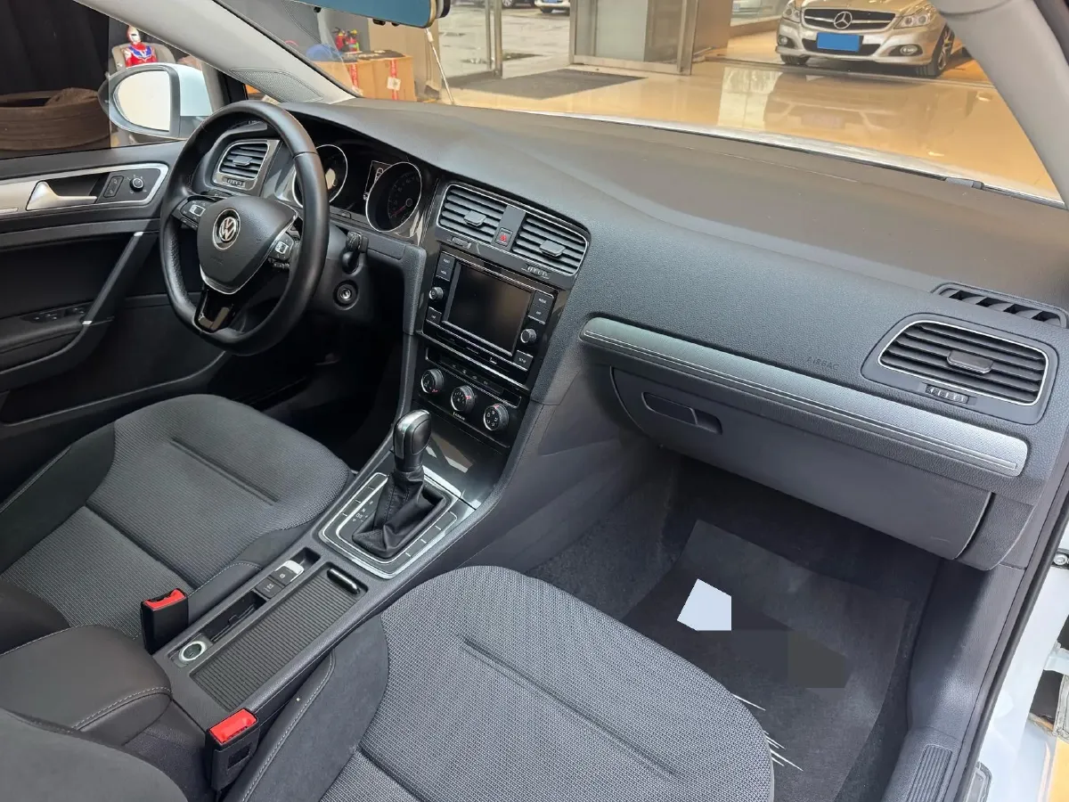 2018 Volkswagen Golf 1.6L 110HP L4 6AT,autocango,china used car exporter,china ev exporter,chinese used car exporter,chinese used ev exporter