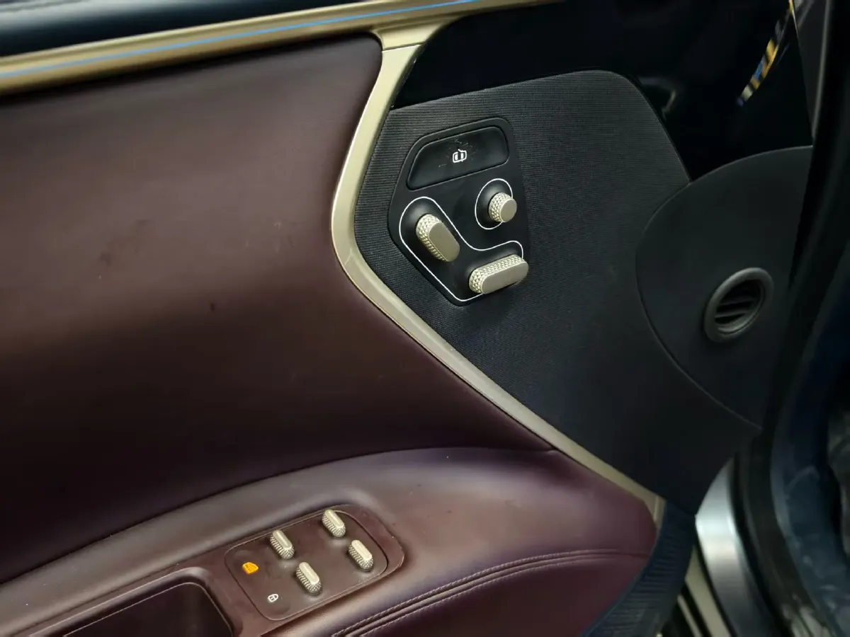 2022 Avatr 11 BEV 90.38KWH,autocango,china used car exporter,china ev exporter,chinese used car exporter,chinese used ev exporter