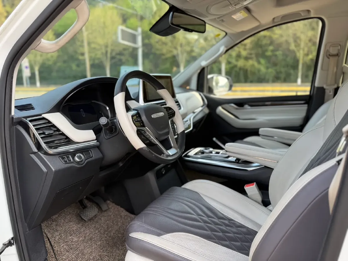 2019 MAXUS G20 2.0T 218HP L4 8AT,autocango,china used car exporter,china ev exporter,chinese used car exporter,chinese used ev exporter