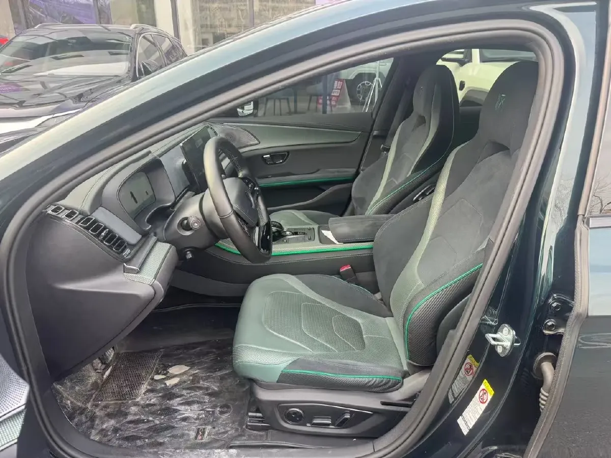 2022 Jaguar XEL 2.0T 200HP L4 8AT,autocango,china used car exporter,china ev exporter,chinese used car exporter,chinese used ev exporter