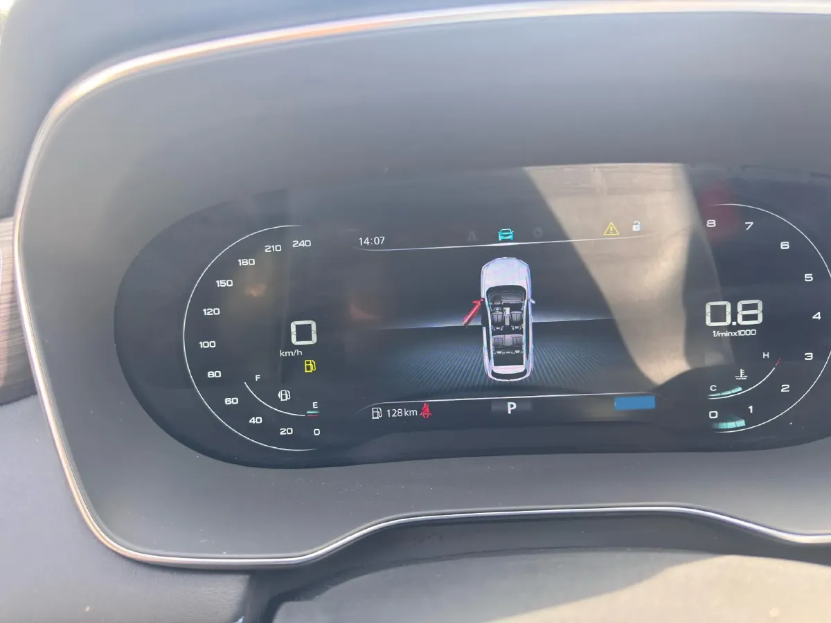 2025 Roewe RX5 1.5T 181HP L4 7DCT,autocango,china used car exporter,china ev exporter,chinese used car exporter,chinese used ev exporter