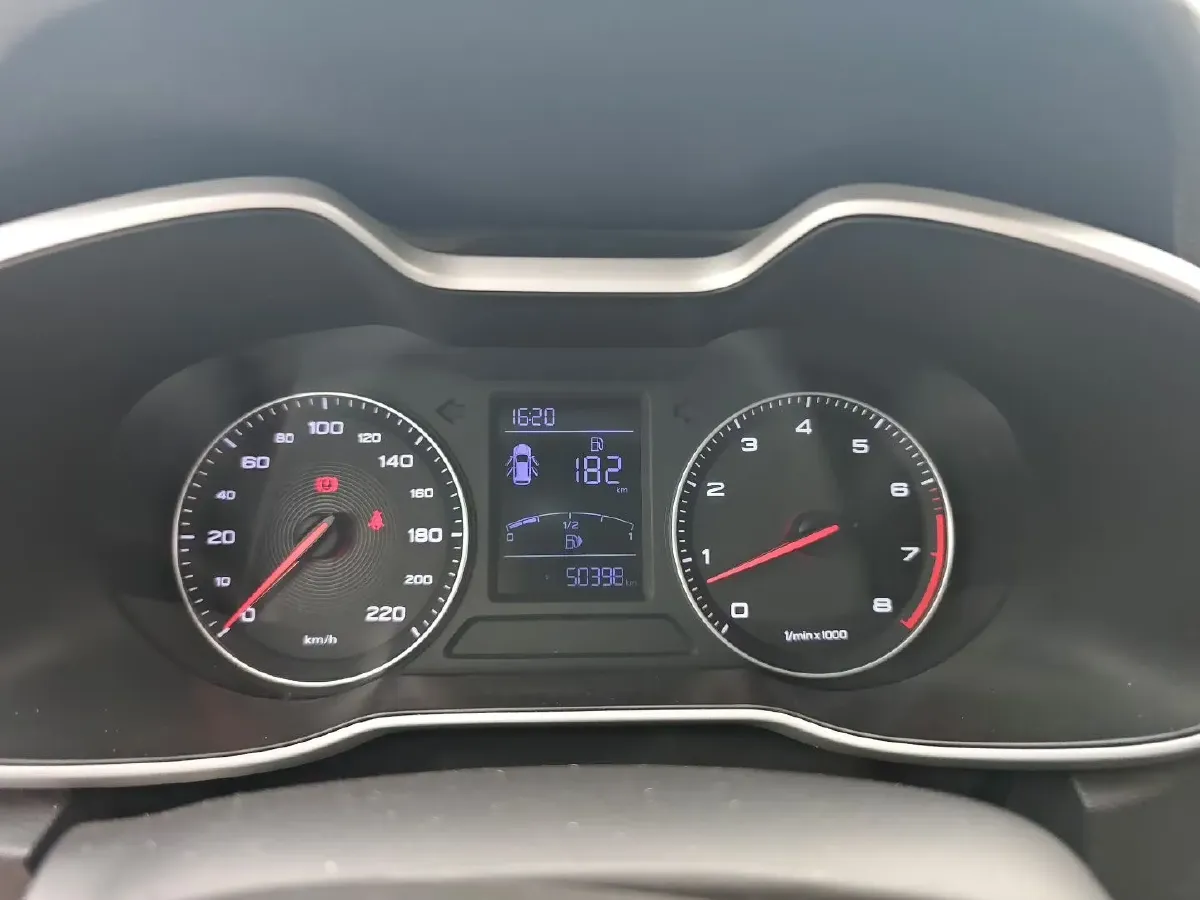 2018 MG ZS 1.5L 120HP L4 5MT,autocango,china used car exporter,china ev exporter,chinese used car exporter,chinese used ev exporter