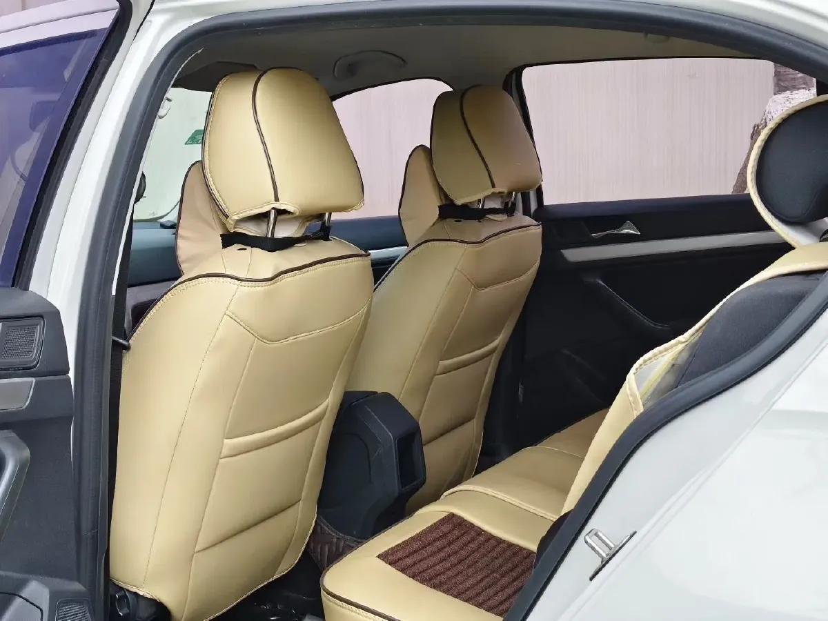 2019 Volkswagen T-Cross 1.5L 113HP L4 6AT,autocango,china used car exporter,china ev exporter,chinese used car exporter,chinese used ev exporter