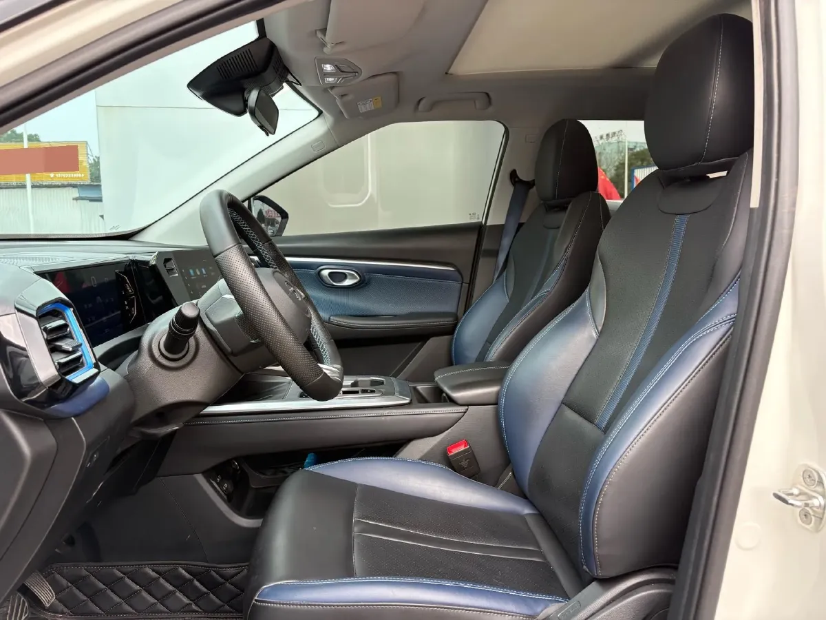 2023 GAC Trumpchi GS3 1.5T 177HP L4 7DCT,autocango,china used car exporter,china ev exporter,chinese used car exporter,chinese used ev exporter