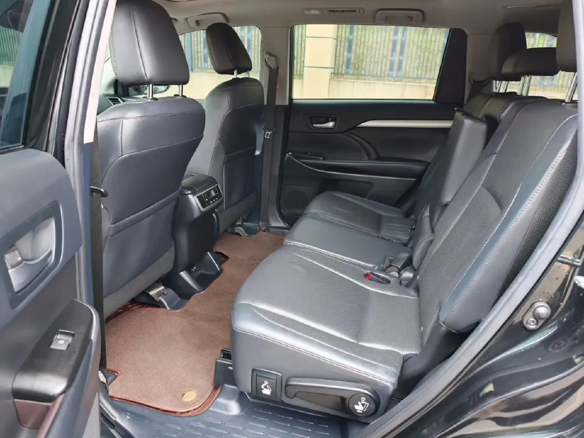 2018 Haval H6 1.5T 150HP L4 7DCT,autocango,china used car exporter,china ev exporter,chinese used car exporter,chinese used ev exporter