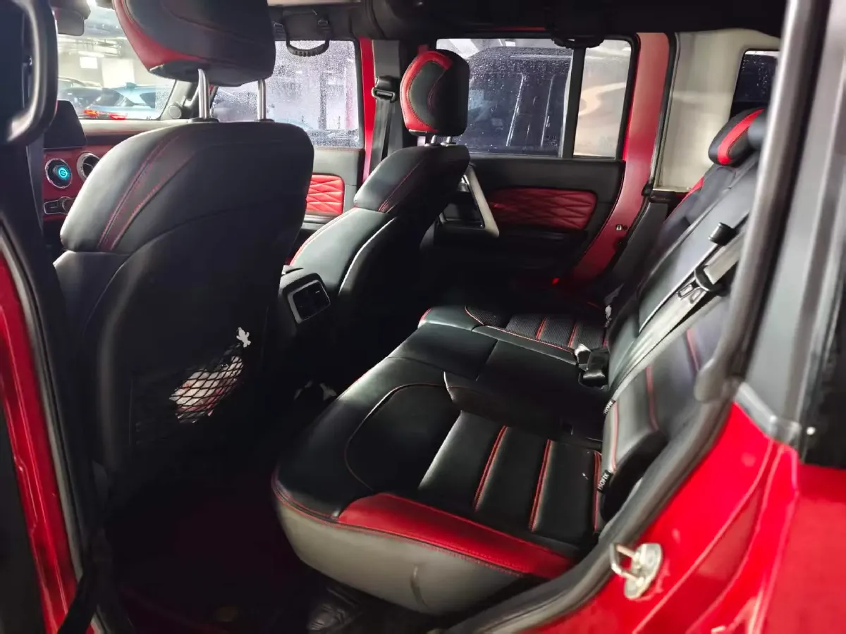 2021 Beijing BJ40 2.0T 163HP L4 8AT,autocango,china used car exporter,china ev exporter,chinese used car exporter,chinese used ev exporter