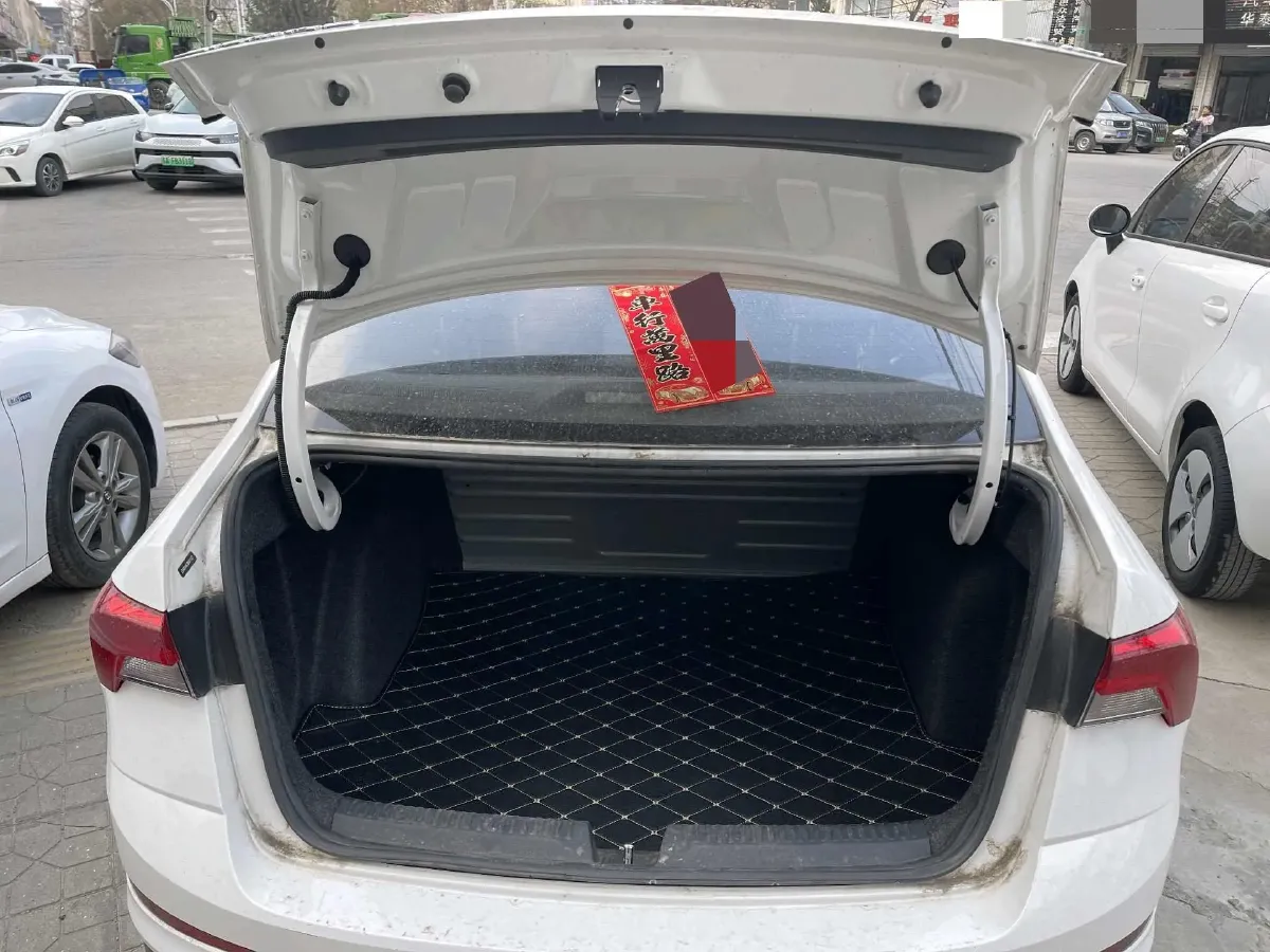 2020 Skoda Rapid 1.5L 112HP L4 5MT,autocango,china used car exporter,china ev exporter,chinese used car exporter,chinese used ev exporter