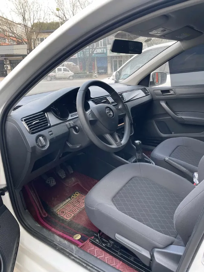 2020 Skoda Rapid 1.5L 112HP L4 5MT,autocango,china used car exporter,china ev exporter,chinese used car exporter,chinese used ev exporter