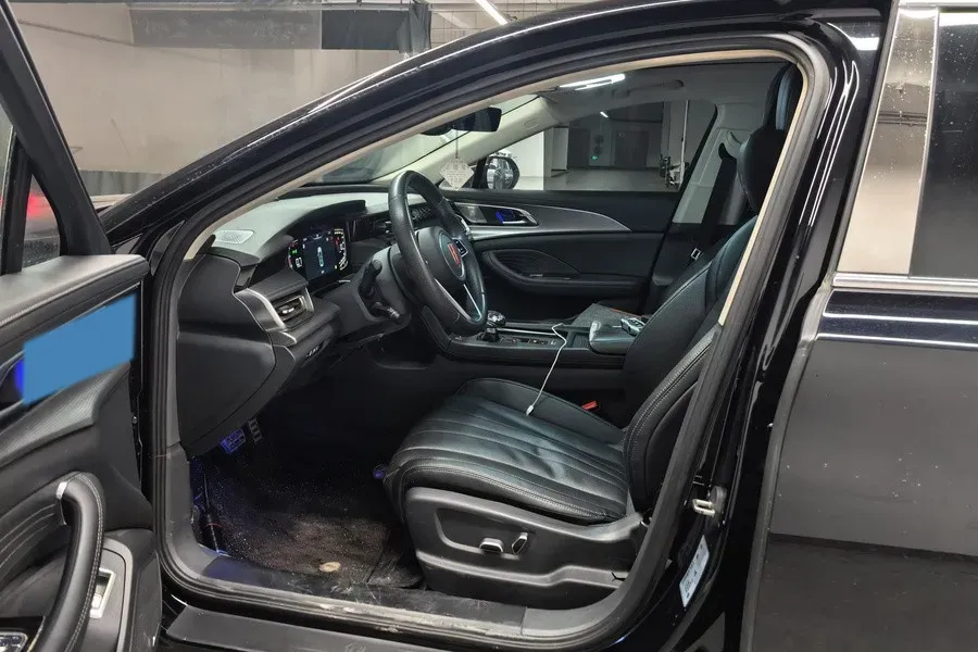 2023 HongQi H5 2.0T 224HP L4 8AT,autocango,china used car exporter,china ev exporter,chinese used car exporter,chinese used ev exporter