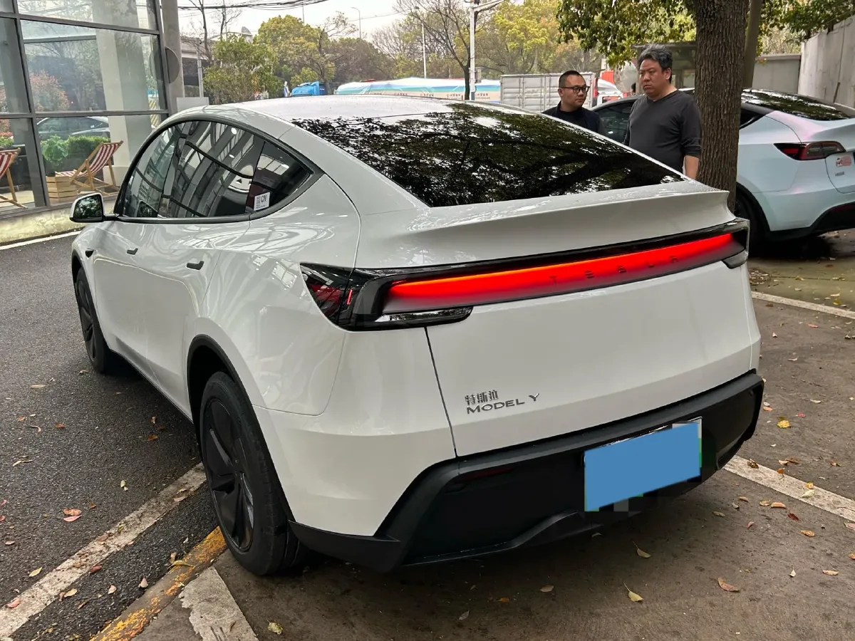 2026 Tesla Model Y BEV,autocango,china used car exporter,china ev exporter,chinese used car exporter,chinese used ev exporter