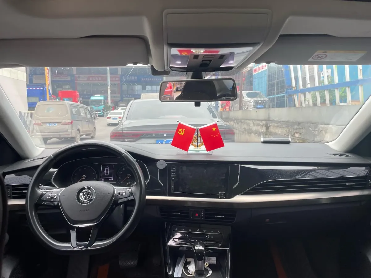 2020 Volkswagen Passat 2.0T 186HP L4 7DCT,autocango,china used car exporter,china ev exporter,chinese used car exporter,chinese used ev exporter