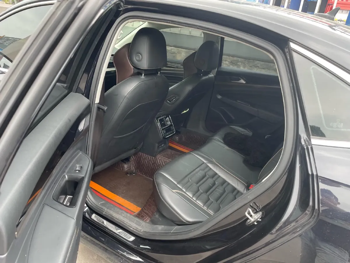 2020 Volkswagen Passat 2.0T 186HP L4 7DCT,autocango,china used car exporter,china ev exporter,chinese used car exporter,chinese used ev exporter