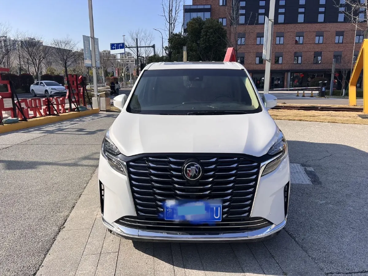 2023 Buick GL8 2.0T 237HP L4 9AT,autocango,china used car exporter,china ev exporter,chinese used car exporter,chinese used ev exporter