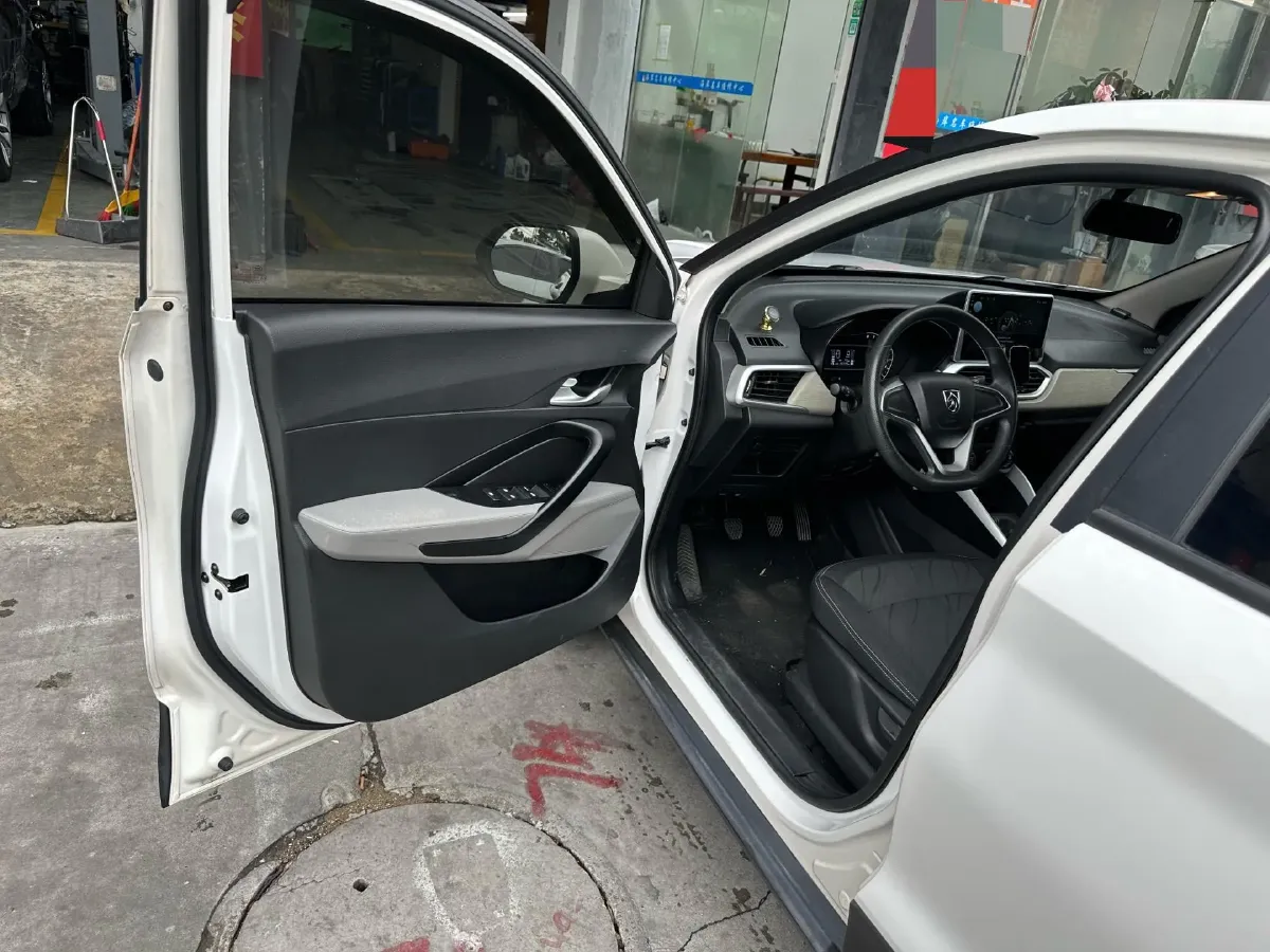 2019 BaoJun 510 1.5L 112HP L4 6MT,autocango,china used car exporter,china ev exporter,chinese used car exporter,chinese used ev exporter