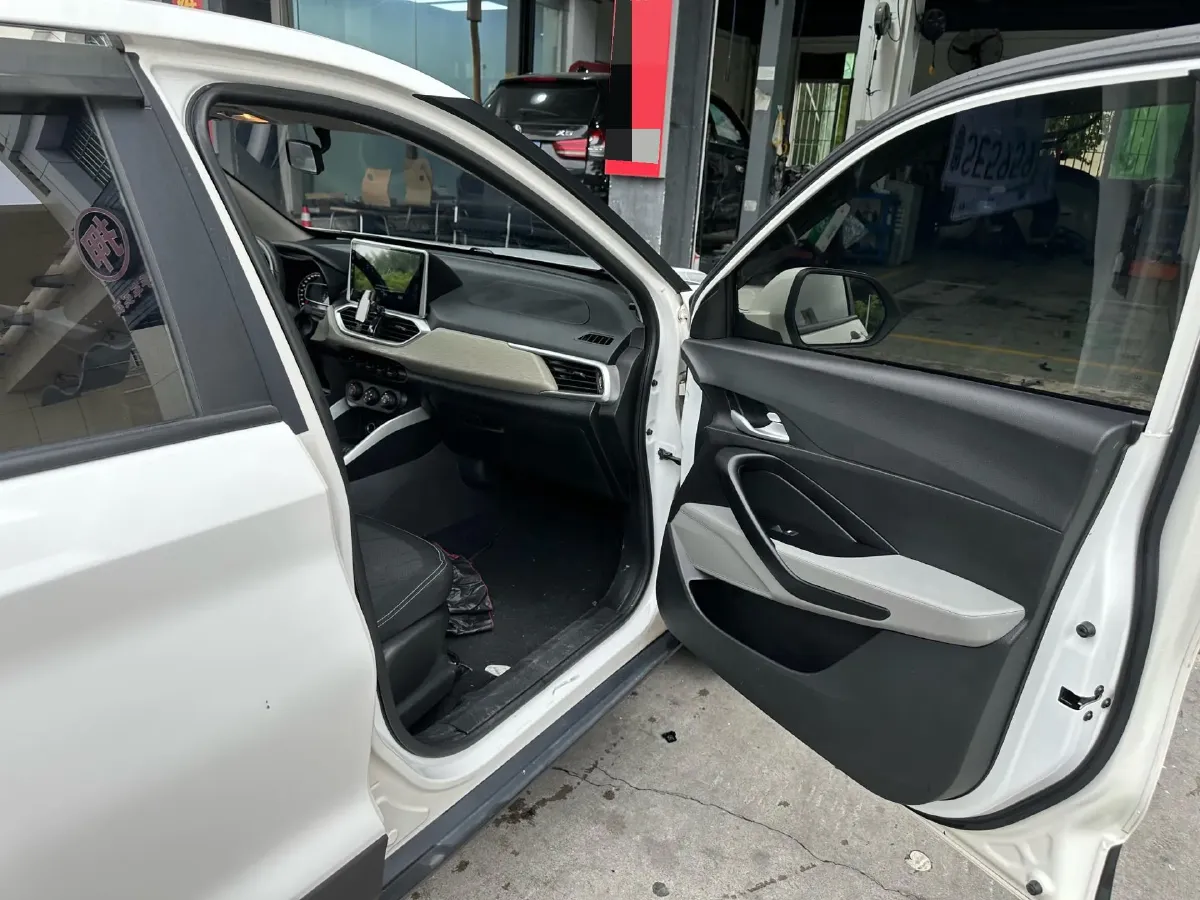 2019 BaoJun 510 1.5L 112HP L4 6MT,autocango,china used car exporter,china ev exporter,chinese used car exporter,chinese used ev exporter