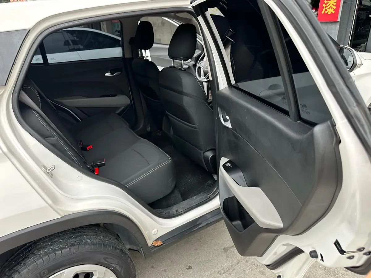 2019 BaoJun 510 1.5L 112HP L4 6MT,autocango,china used car exporter,china ev exporter,chinese used car exporter,chinese used ev exporter