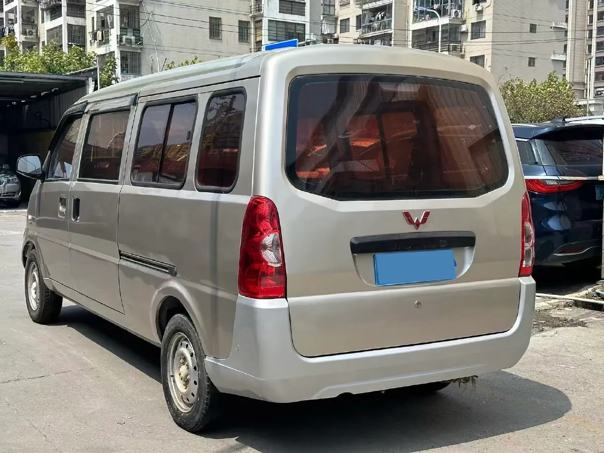 2019 WuLing HongGuang 1.5L 105HP L4 5MT,autocango,china used car exporter,china ev exporter,chinese used car exporter,chinese used ev exporter