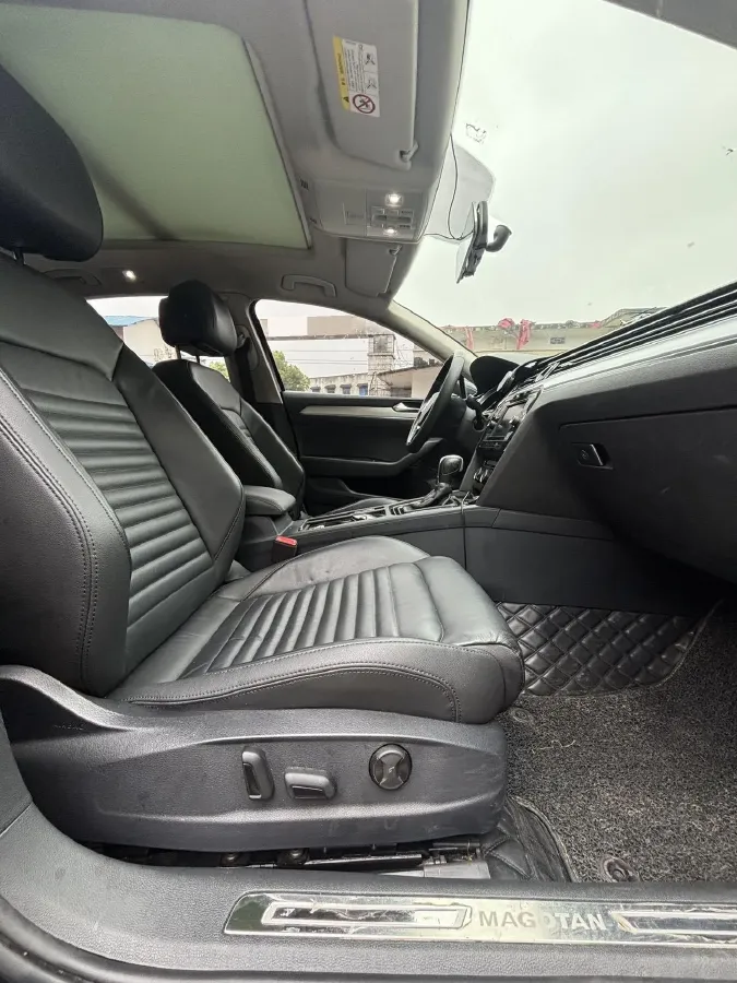 2018 Volkswagen Magotan 1.8T 180HP L4 7DCT,autocango,china used car exporter,china ev exporter,chinese used car exporter,chinese used ev exporter