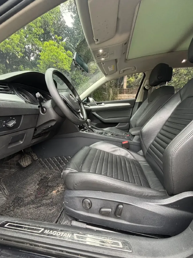 2018 Volkswagen Magotan 1.8T 180HP L4 7DCT,autocango,china used car exporter,china ev exporter,chinese used car exporter,chinese used ev exporter