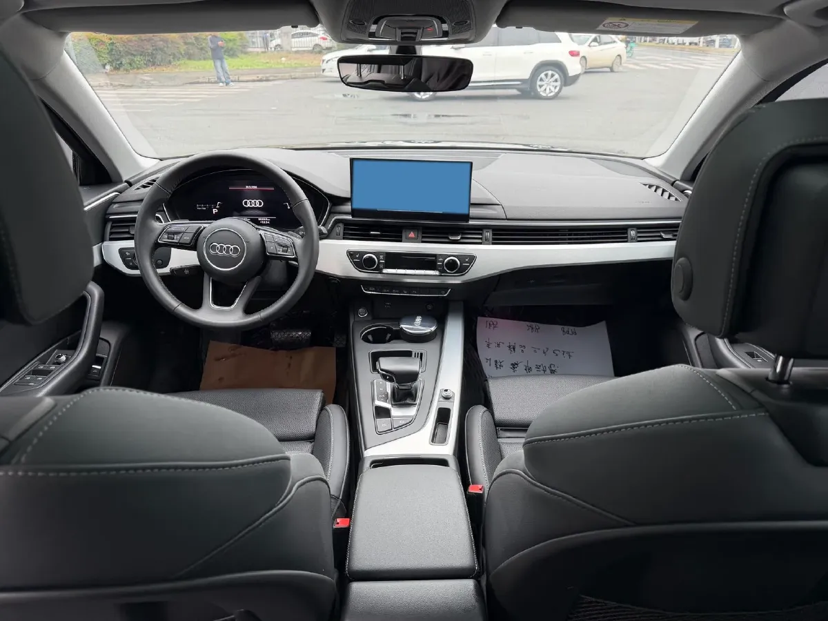 2020 Audi A4L 2.0T 190HP L4 7DCT,autocango,china used car exporter,china ev exporter,chinese used car exporter,chinese used ev exporter