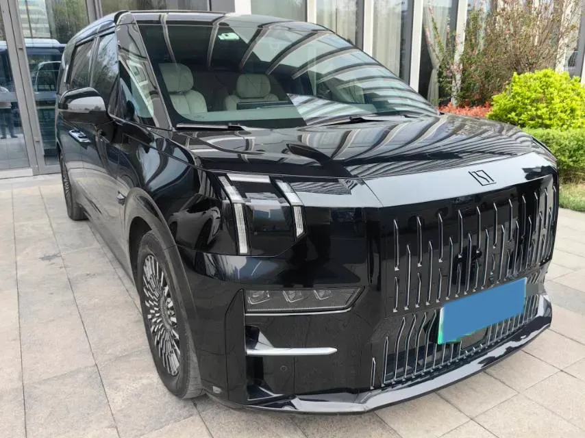 2022 Zeekr 009 BEV 116KWH,autocango,china used car exporter,china ev exporter,chinese used car exporter,chinese used ev exporter