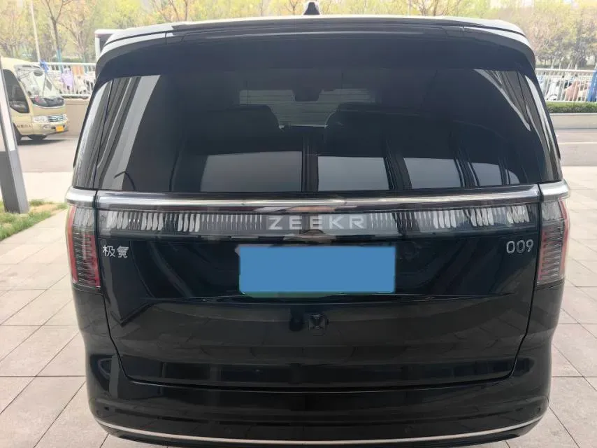 2022 Zeekr 009 BEV 116KWH,autocango,china used car exporter,china ev exporter,chinese used car exporter,chinese used ev exporter
