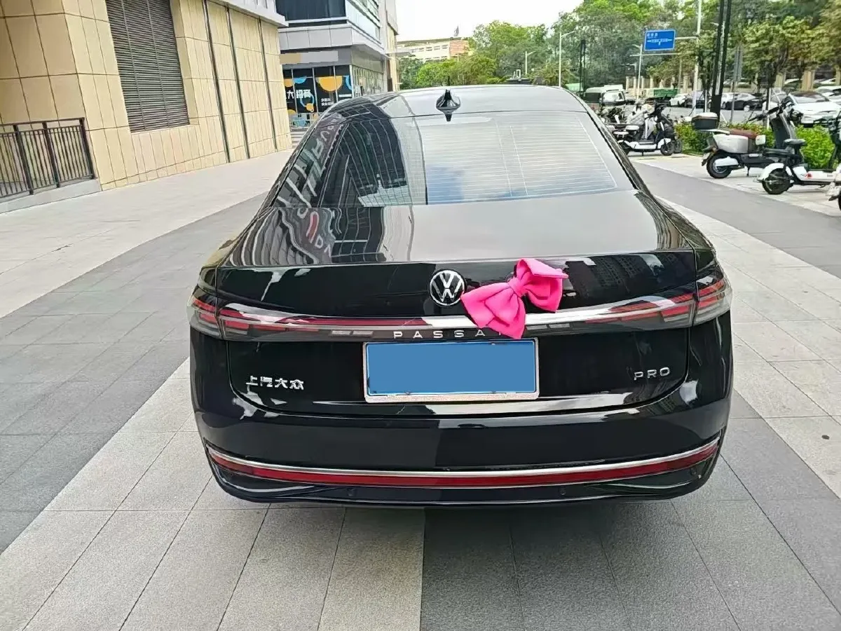 2025 Volkswagen Passat 2.0T 220HP L4 7DCT,autocango,china used car exporter,china ev exporter,chinese used car exporter,chinese used ev exporter