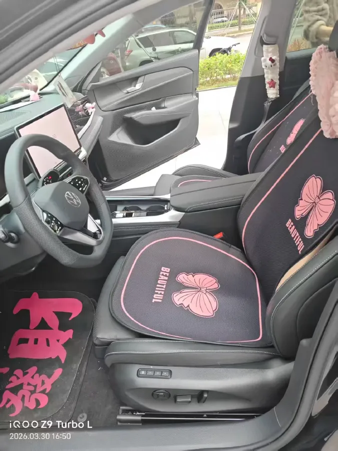 2025 Volkswagen Passat 2.0T 220HP L4 7DCT,autocango,china used car exporter,china ev exporter,chinese used car exporter,chinese used ev exporter