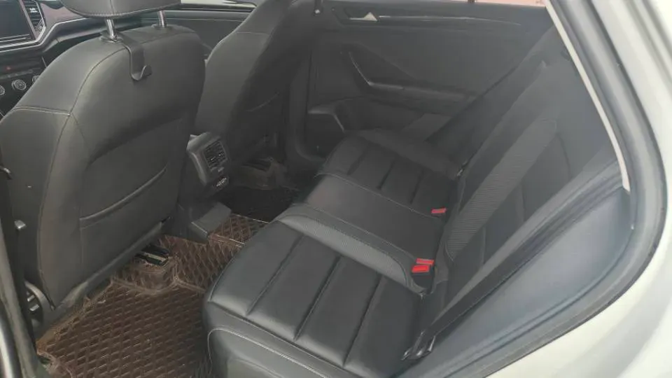 2021 Volkswagen T-Roc 1.4T 150HP L4 7DCT,autocango,china used car exporter,china ev exporter,chinese used car exporter,chinese used ev exporter