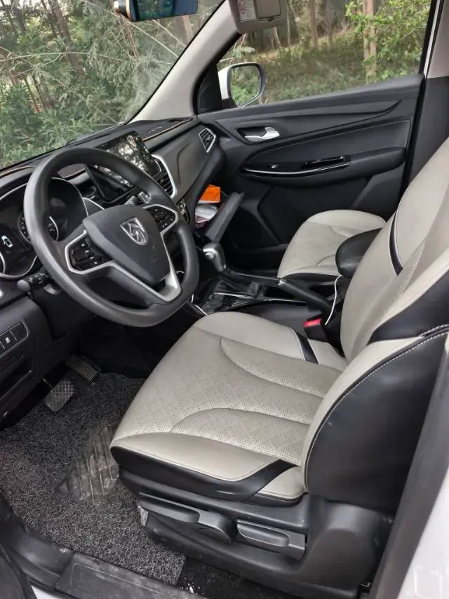 2021 BaoJun 730 1.5T 147HP L4 CVT,autocango,china used car exporter,china ev exporter,chinese used car exporter,chinese used ev exporter