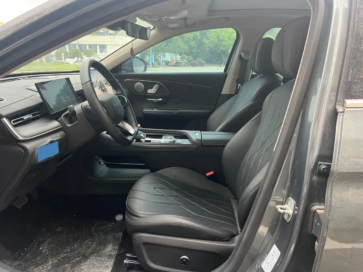 2025 Chery Arrizo 8 Pro 1.6T 197HP L4 7DCT,autocango,china used car exporter,china ev exporter,chinese used car exporter,chinese used ev exporter