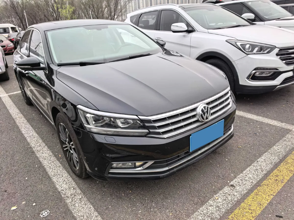 2017 Volkswagen Passat 1.8T 180HP L4 7DCT,autocango,china used car exporter,china ev exporter,chinese used car exporter,chinese used ev exporter