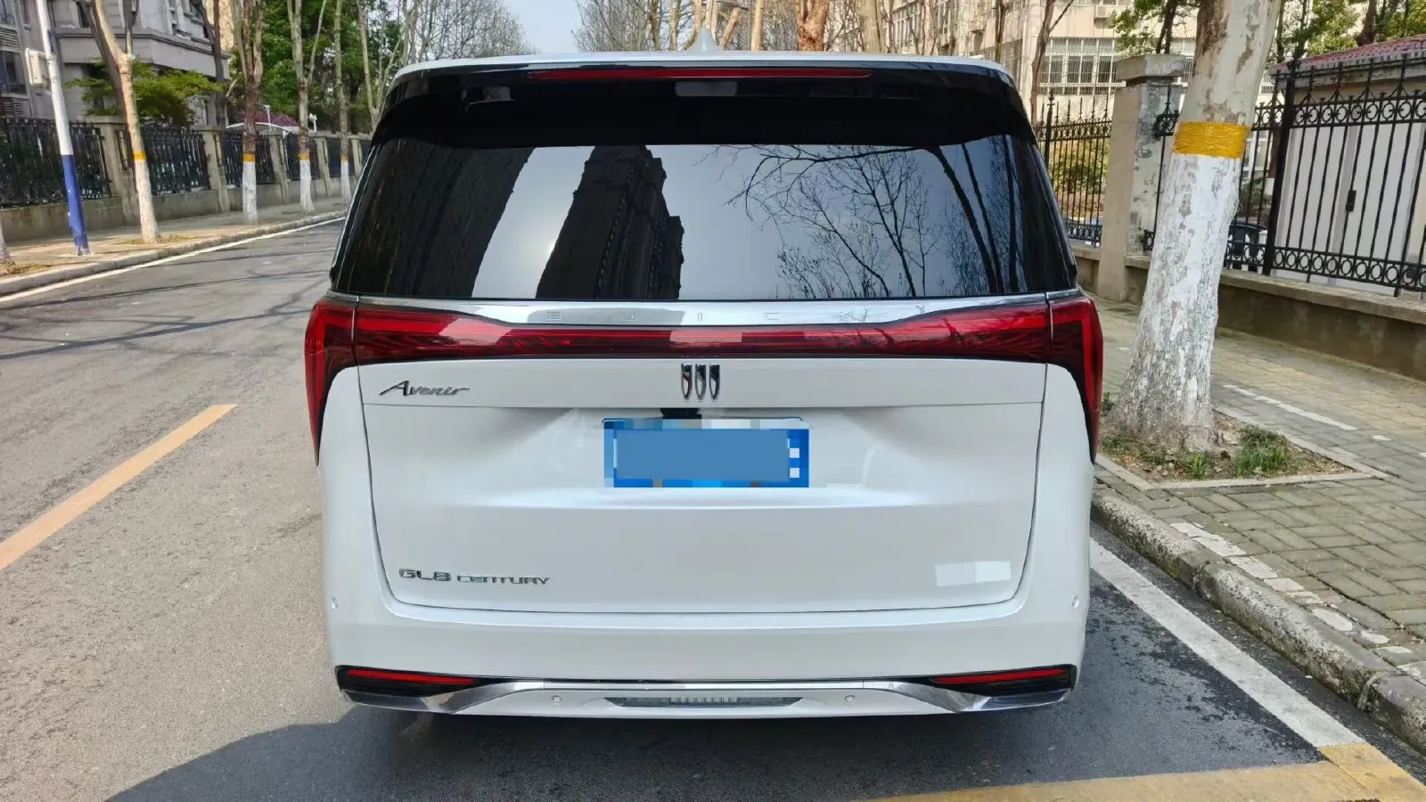 2025 Buick Century 2.0T 237HP L4 9AT,autocango,china used car exporter,china ev exporter,chinese used car exporter,chinese used ev exporter