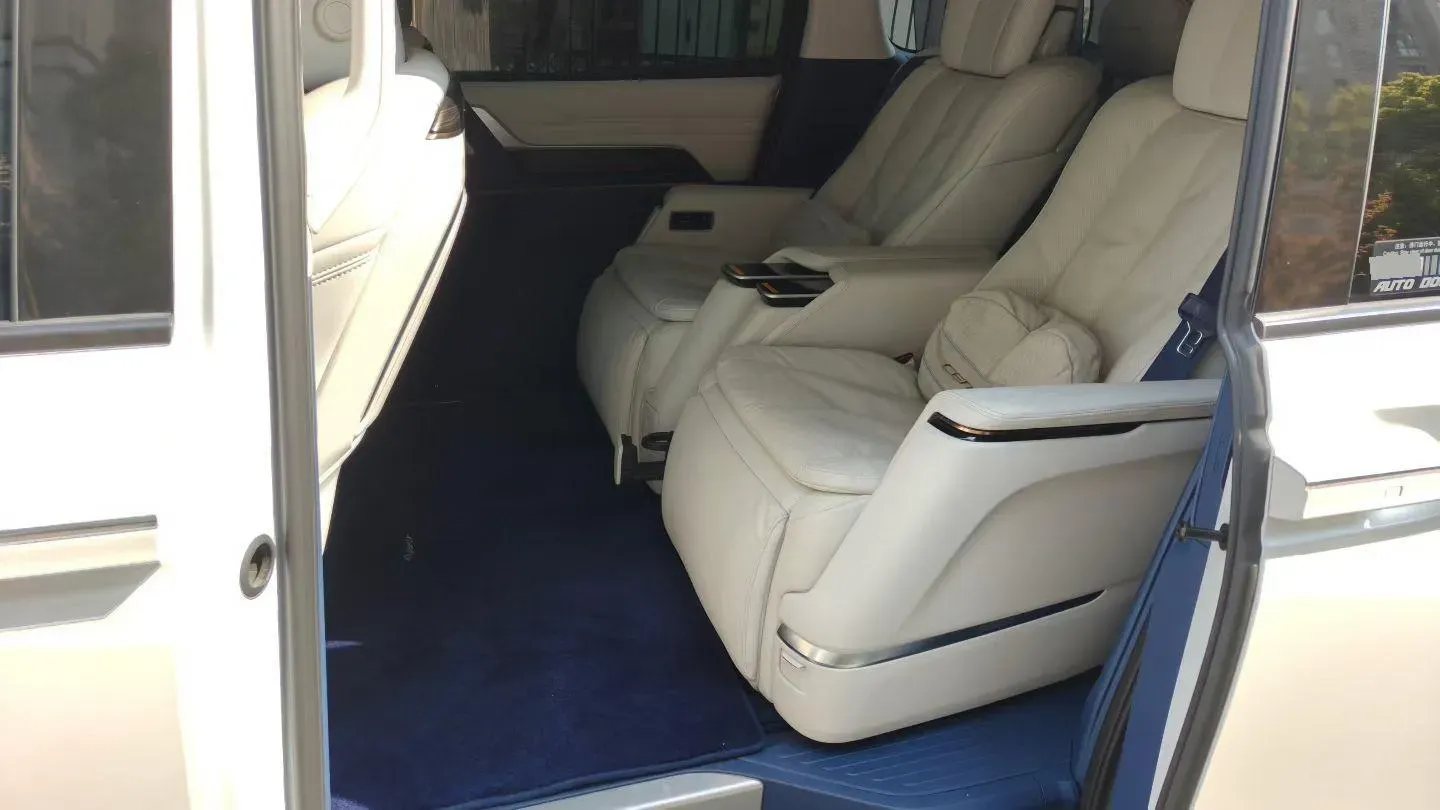 2025 Buick Century 2.0T 237HP L4 9AT,autocango,china used car exporter,china ev exporter,chinese used car exporter,chinese used ev exporter