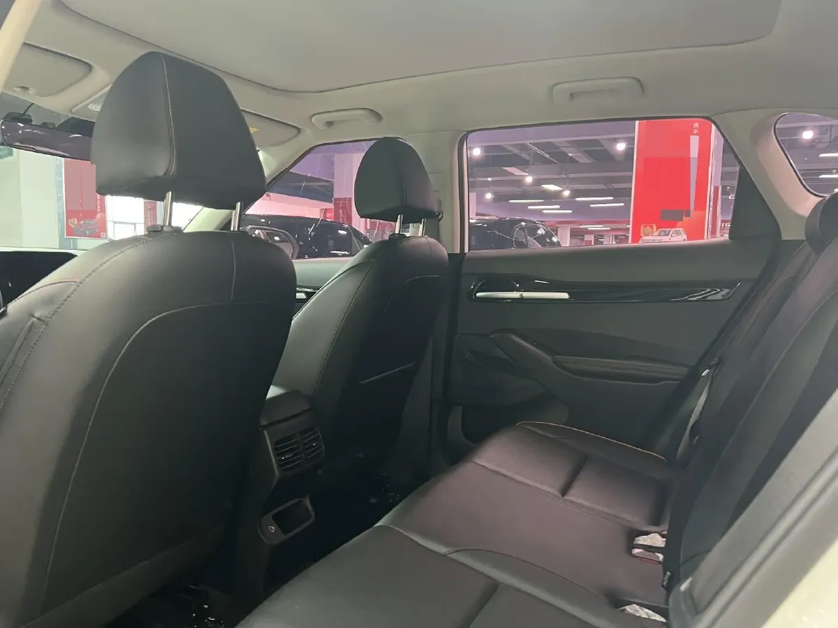 2023 Kia Seltos 1.5L 115HP L4 CVT,autocango,china used car exporter,china ev exporter,chinese used car exporter,chinese used ev exporter