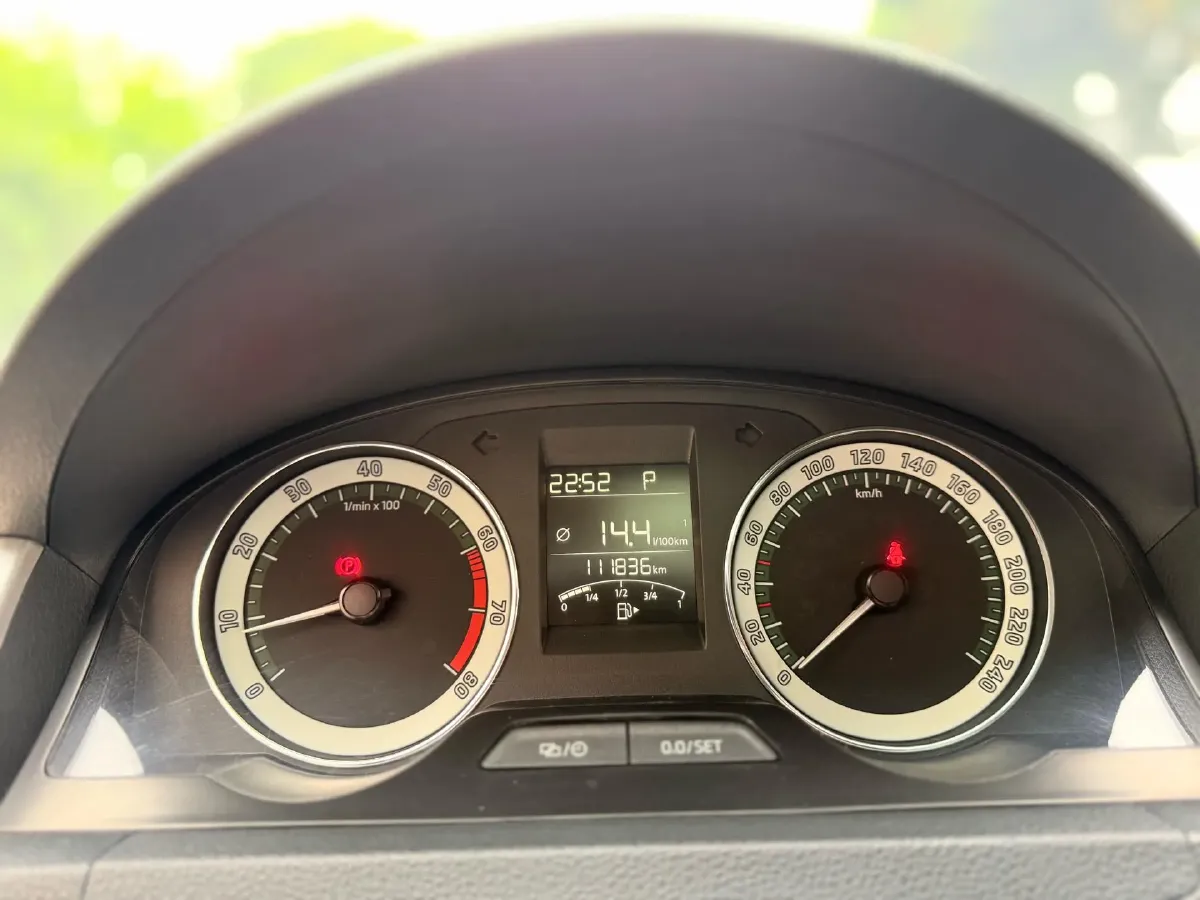 2019 SWM G01 1.5T 156HP L4 6AT,autocango,china used car exporter,china ev exporter,chinese used car exporter,chinese used ev exporter