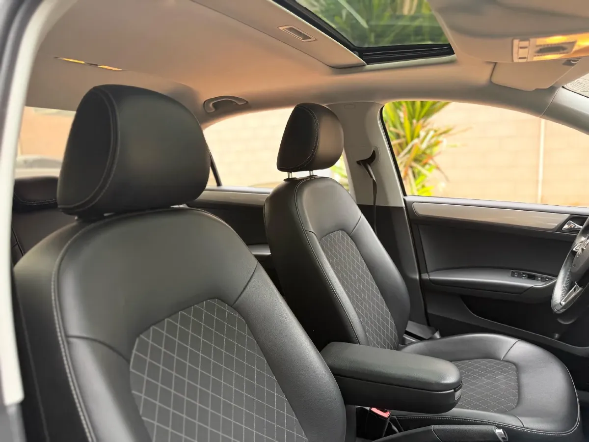 2019 SWM G01 1.5T 156HP L4 6AT,autocango,china used car exporter,china ev exporter,chinese used car exporter,chinese used ev exporter