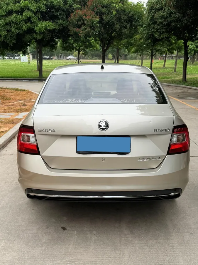 2019 SWM G01 1.5T 156HP L4 6AT,autocango,china used car exporter,china ev exporter,chinese used car exporter,chinese used ev exporter