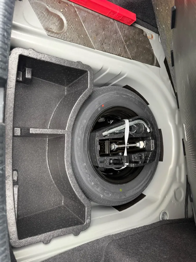 2019 SWM G01 1.5T 156HP L4 6AT,autocango,china used car exporter,china ev exporter,chinese used car exporter,chinese used ev exporter