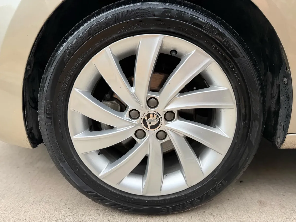 2019 SWM G01 1.5T 156HP L4 6AT,autocango,china used car exporter,china ev exporter,chinese used car exporter,chinese used ev exporter