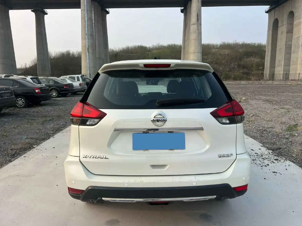2021 Nissan X-Trail 2.0L 151HP L4 CVT,autocango,china used car exporter,china ev exporter,chinese used car exporter,chinese used ev exporter