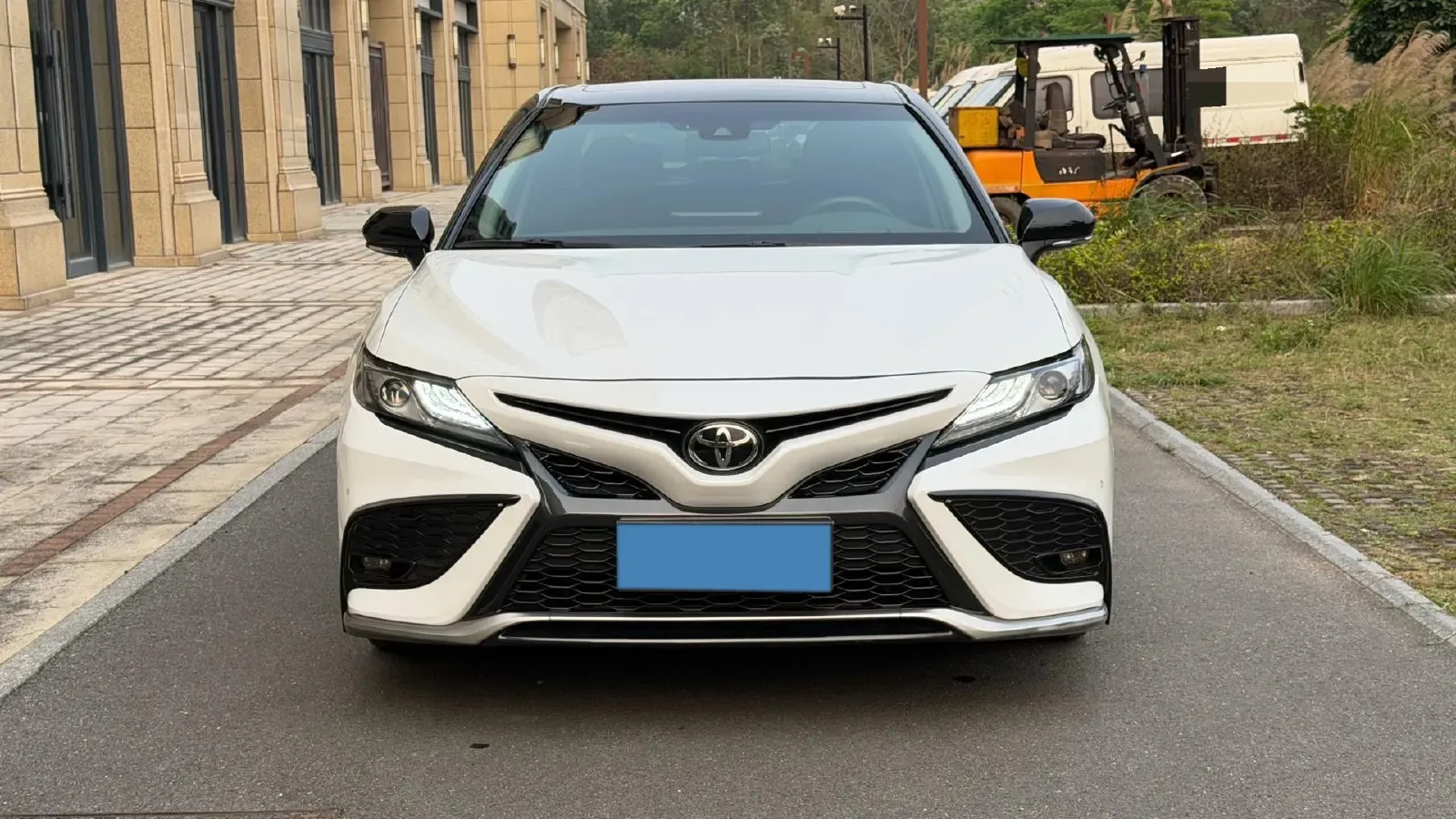 2021 Toyota Camry 2.5L 209HP L4 8AT,autocango,china used car exporter,china ev exporter,chinese used car exporter,chinese used ev exporter