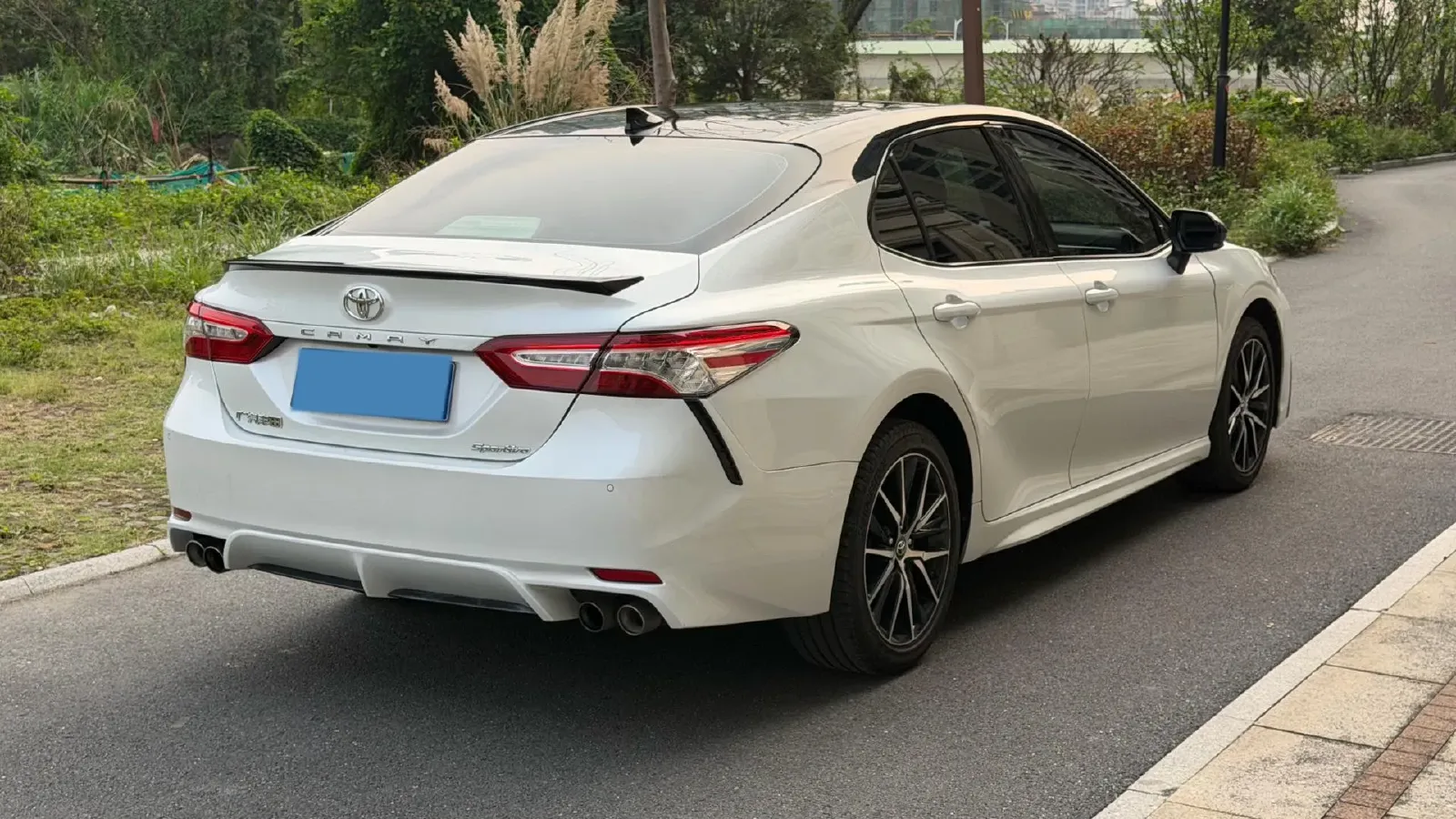 2021 Toyota Camry 2.5L 209HP L4 8AT,autocango,china used car exporter,china ev exporter,chinese used car exporter,chinese used ev exporter