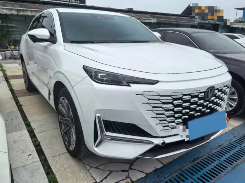 2021 ChangAn UNI-K 2.0T 233HP L4 8AT,autocango,china used car exporter,china ev exporter,chinese used car exporter,chinese used ev exporter