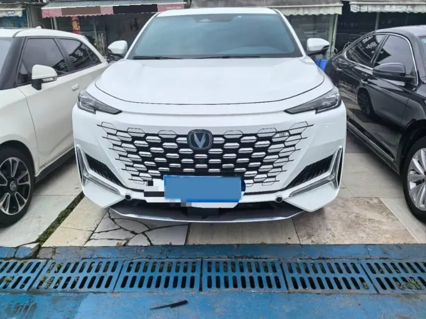 2021 ChangAn UNI-K 2.0T 233HP L4 8AT,autocango,china used car exporter,china ev exporter,chinese used car exporter,chinese used ev exporter